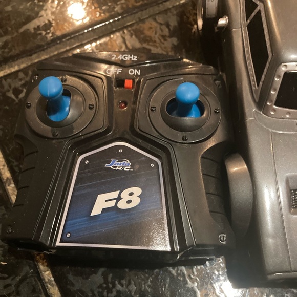 Fast and Furious 8 Remote Control Car. - Picture 5 of 6